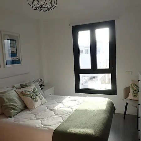 Luceros De - Aircon & Balcony شقة أَغايتي