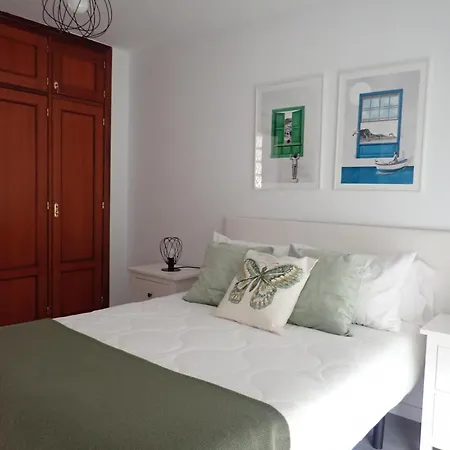 شقة Luceros De - Aircon & Balcony أَغايتي