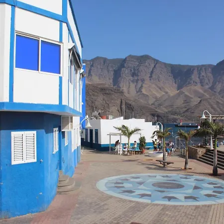 Luceros De - Aircon & Balcony شقة أَغايتي